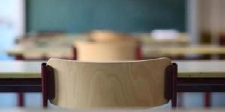 معلمون
      وأولياء
      أمور
      يناشدون
      وزارة
      التربية
      بحذف
      الوحدة
      العاشرة
      من
      منهاج
      اللغة
      الانجليزية
      لجيل
      2008
      بسبب
      ضيق
      الوقت - تكنو بلس
