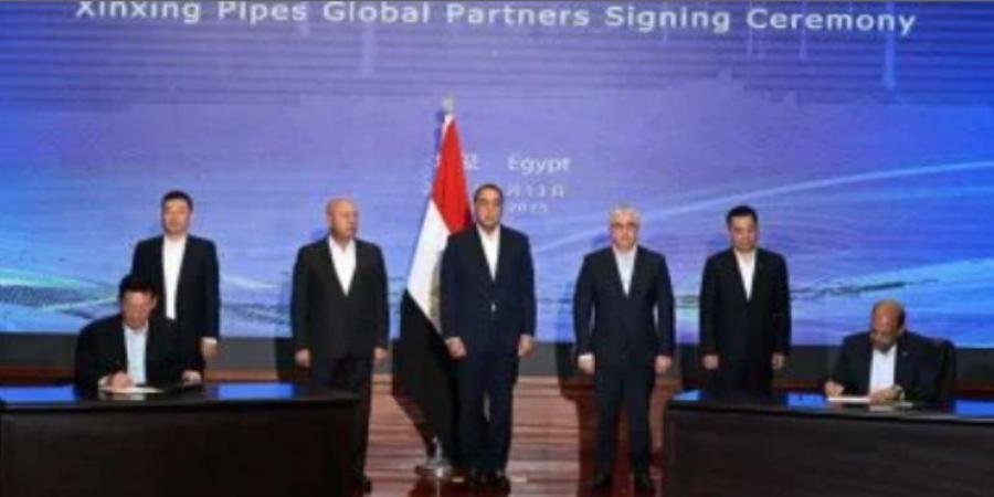 رئيس الوزراء يشهد توقيع 4 تعاقدات لمشروعات كبرى مع مصنع "شين شينج" - تكنو بلس