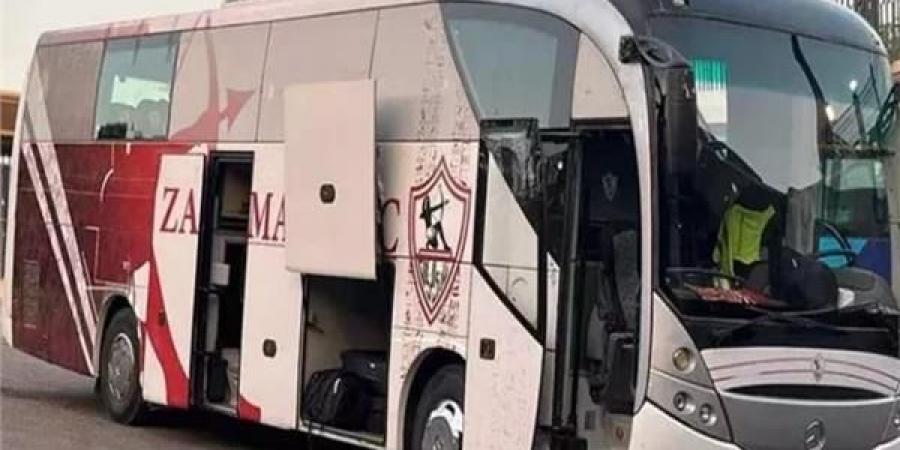 حافلة
الزمالك
تصل
إلى
ستاد
القاهرة
لمواجهة
بيراميدز - تكنو بلس