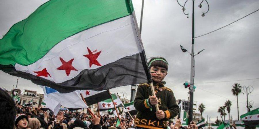 دعوات
      أمريكية
      متصاعدة
      لرفع
      العقوبات
      عن
      سوريا
      وسط
      تحركات
      سياسية
      جديدة - تكنو بلس