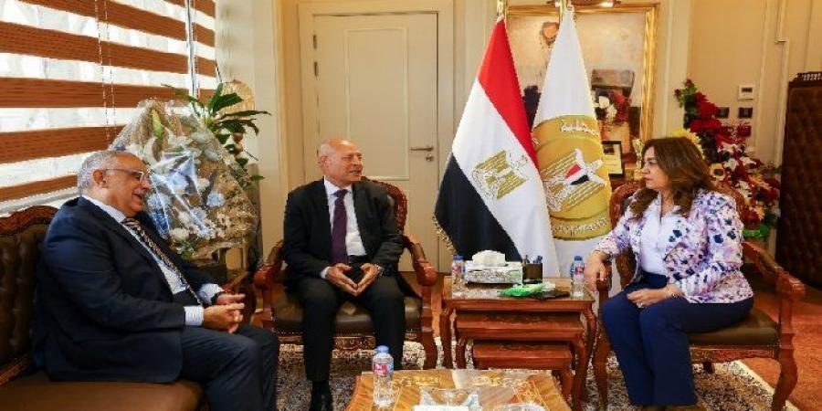 "الكوربة"
      في
      المقدمة..
      خطة
      لتطوير
      وإزالة
      الإشغالات
      من
      أشهر
      شوارع
      مصر
      الجديدة. - تكنو بلس