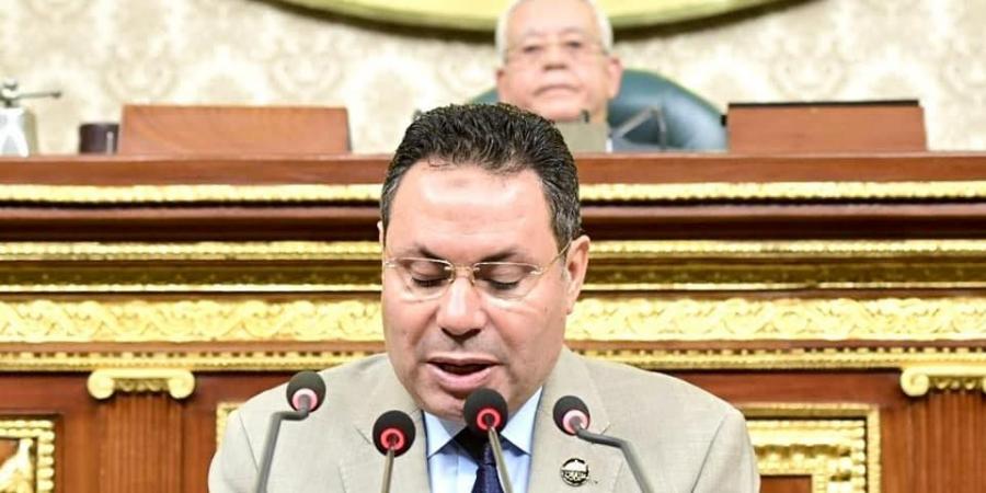 النائب
      هشام
      الحصري
      ينتصر
      للفلاح
      تحت
      قبة
      البرلمان..
      مواجهة
      حاسمة
      مع
      وزارة
      قطاع
      الأعمال
      بسبب
      أزمة
      القطن - تكنو بلس
