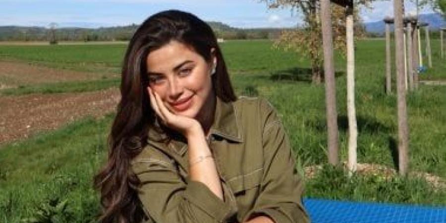 يارا
السكرى
فاشون
ديزاينر
تجمعها
قصة
حب
مع
محمد
إمام
فى
صقر
وكناريا - تكنو بلس