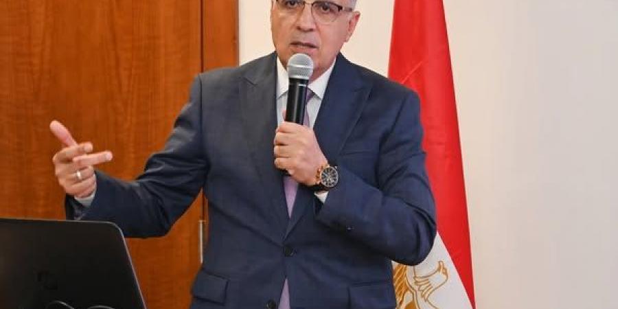وزير
الري
يؤكد
احتياج
الوزارة
للمهندسين
الجدد
لسد
العجز
في
العمال - تكنو بلس