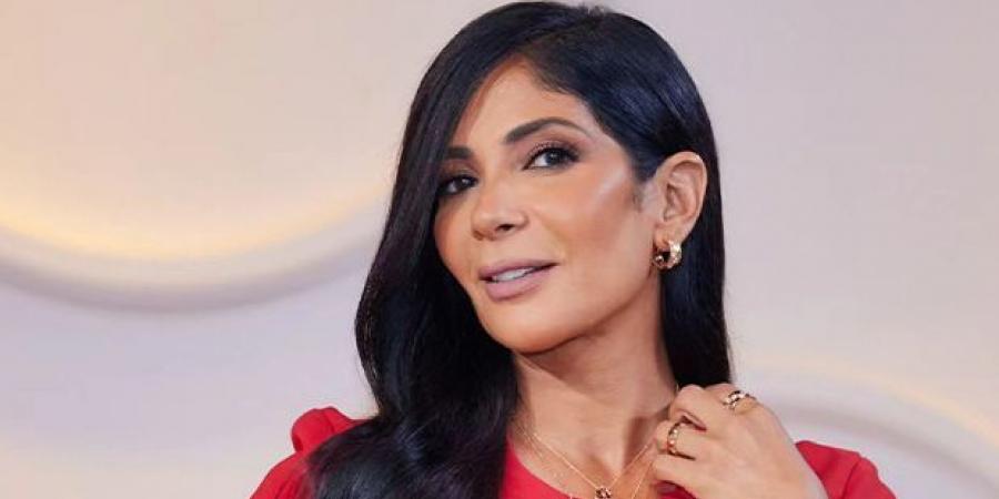 مخرج
شهير
يفجّر
مفاجأة
عن
منى
زكي - تكنو بلس