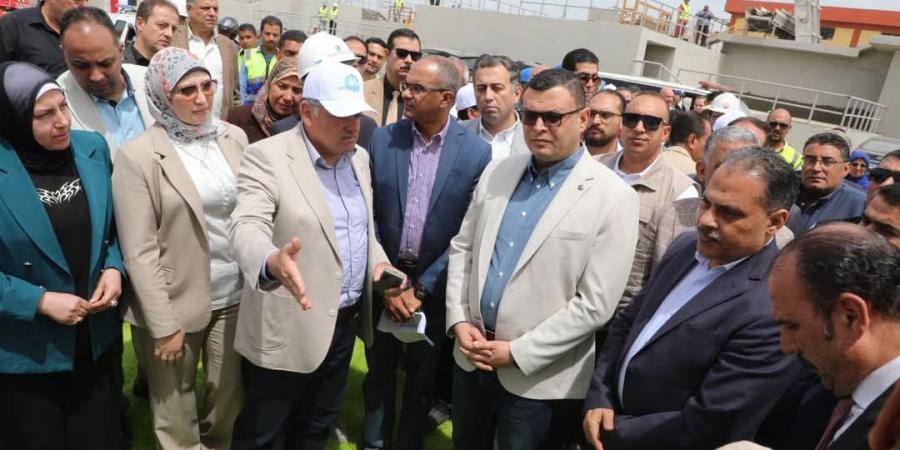 وزيرالإسكان
ومحافظ.الشرقية
يتفقدان
مشروع
صرف
صحي
سنهوا  - تكنو بلس