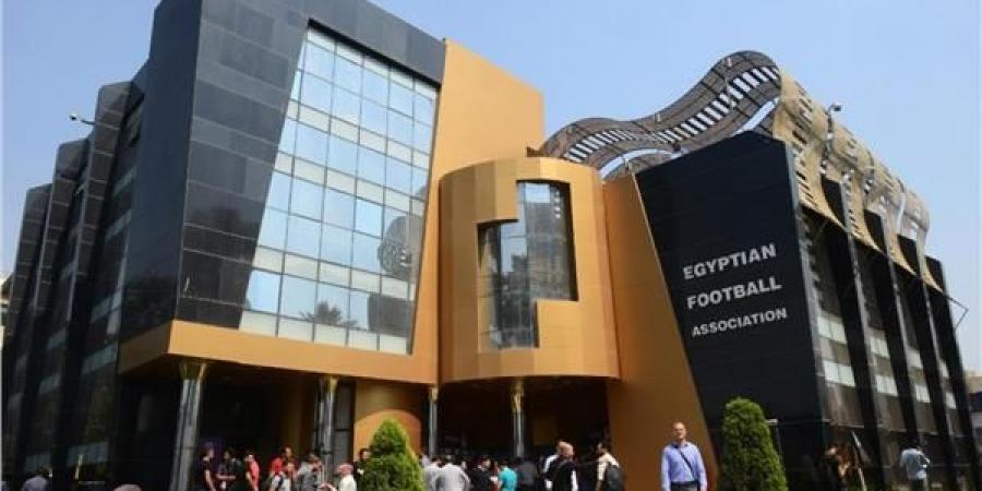 بالمستندات
..
حيثيات
قرار
لجنة
التظلمات
بشأن
لقاء
القمة - تكنو بلس