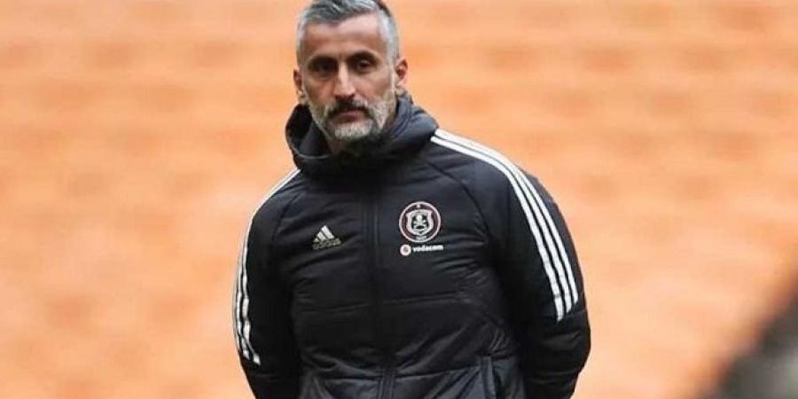 موعد
إعلان
ريفيرو
مديرا
فنيا
لـ
الأهلي - تكنو بلس
