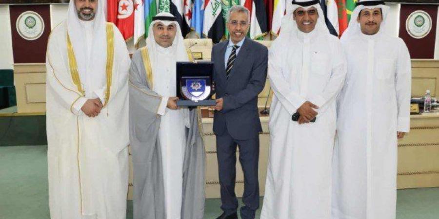 الكويت
      تترأس
      المؤتمر
      العربي
      الـ
      16
      لرؤساء
      أجهزة
      الإعلام
      الأمني
      في
      تونس - تكنو بلس