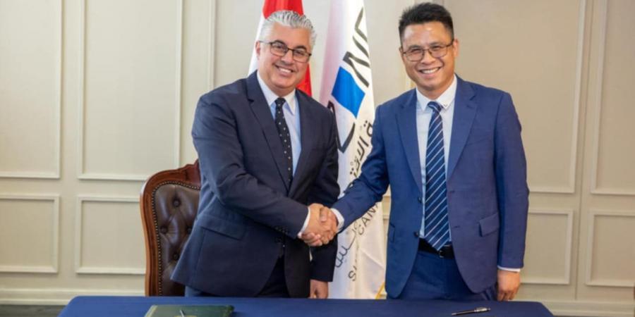 رئيس
اقتصادية
قناة
السويس
يُوقع
عقدين
لمشروعين
بالقنطرة
غرب - تكنو بلس