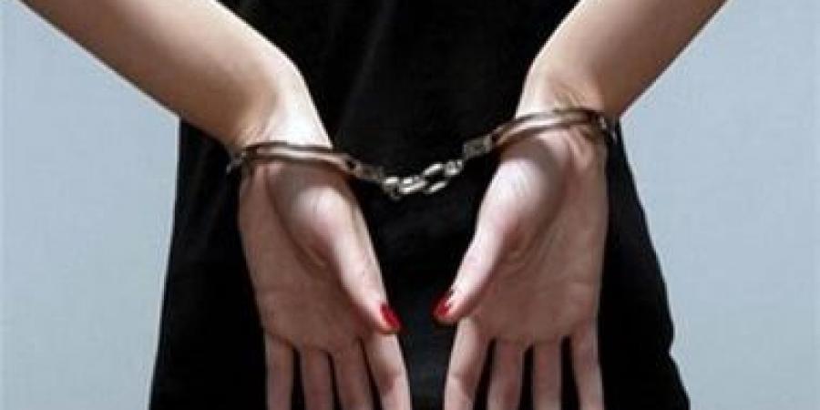 سيدة استولت على أموال الشباب بزعم العمالة فى الخارج والجهات المختصة تبدأ التحقيق