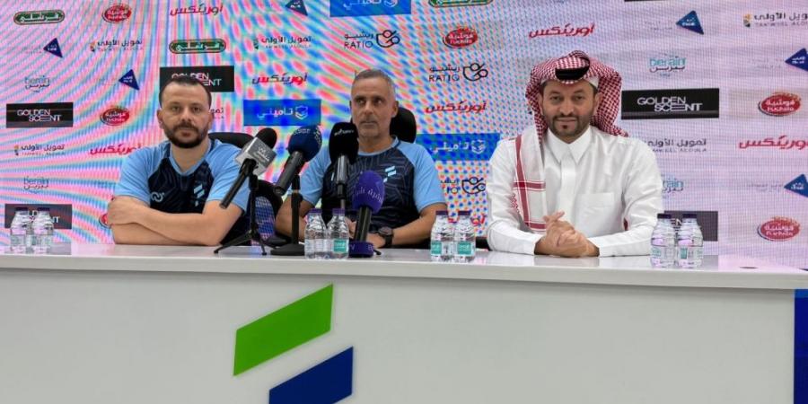 غوميز يهاجم التحكيم بعد مباراة الهلال: الأخطاء التحكيمية سبب هزيمتنا ـ عاجل - تكنو بلس
