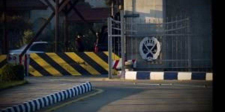 بالفيديو
      ..
      الأمن
      ينفي
      وجود
      حدث
      أمني
      في
      الرابية:
      توقيف
      شخص
      حاول
      اجتياز
      نقطة
      أمنية
      ورفض
      الامتثال - تكنو بلس
