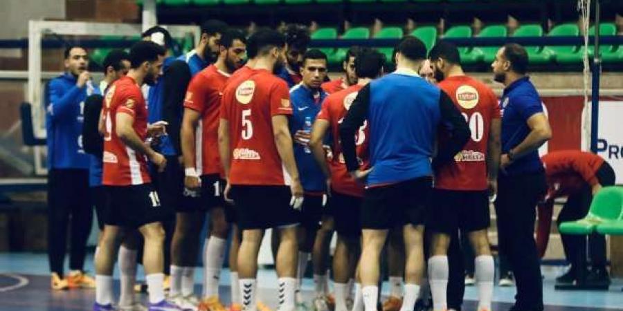 الأهلي
      يفوز
      على
      الجيش
      الملكي
      30-18
      في
      كأس
      الكؤوس
      الأفريقية
      لكرة
      اليد - تكنو بلس