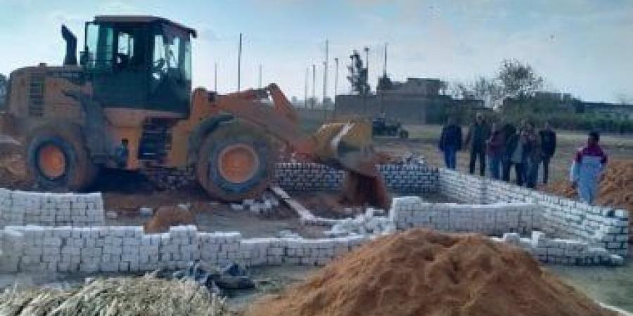حملة لإزالة التعديات بأرمنت واسترداد 655 ألف متر مبانى