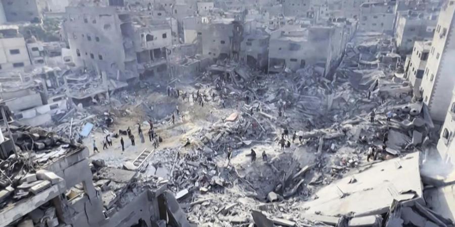 مصادر
طبية
فلسطينية:
74
قتيلا
في
غارات
إسرائيلية
على
قطاع
غزة - تكنو بلس