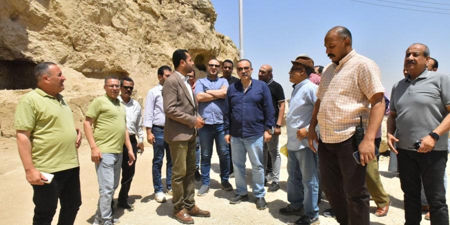 محافظ
أسيوط
يتفقد
مقبرة
"جفاي
–
حابي
الأول"
ضمن
خطة
التطوير - تكنو بلس