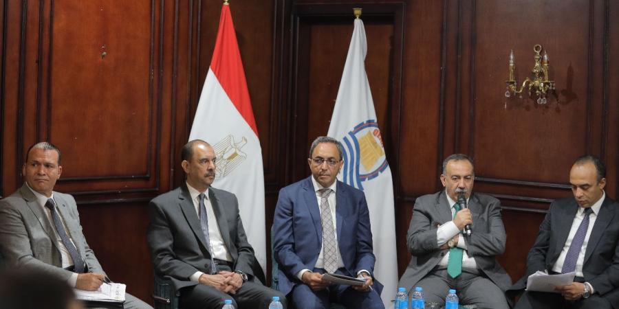 محافظ
أسيوط
يشارك
في
ورشة
عمل
لمناقشة
تقييم
التكتلات
الاقتصادية - تكنو بلس