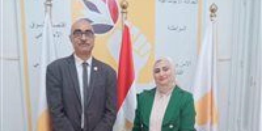 إيهاب
      منصور
      لـ
      تحيا
      مصر:
      مشروع
      قانون
      الإيجار
      القديم
      غير
      قابل
      للتطبيق..
      والحكومة
      تُحمِّل
      المواطنين
      أخطاء
      الماضي - تكنو بلس