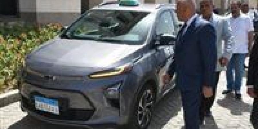 كامل
      الوزير:
      هناك
      خطة
      لإحلال
      وتجديد
      التاكسي
      والميكروباص
      ببديل
      كهرباء - تكنو بلس