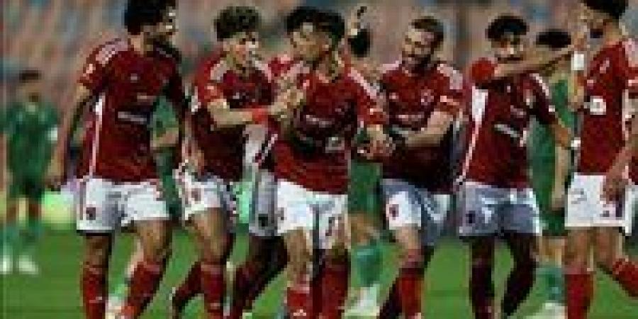 الأهلي
      يستعيد
      خدمات
      ثنائي
      الفريق
      أمام
      فاركو
      في
      الدوري - تكنو بلس