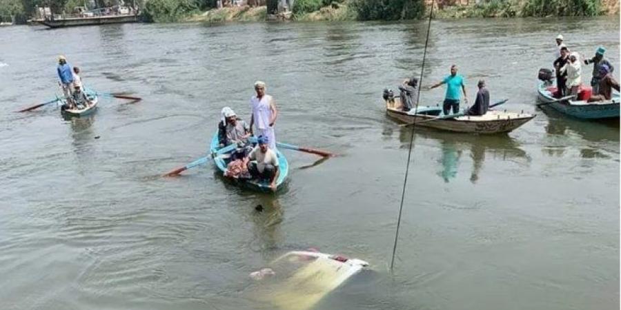 هربًا
      من
      موجة
      الحر..
      انتشال
      جثمان
      طالب
      غرق
      بنيل
      المنيا - تكنو بلس