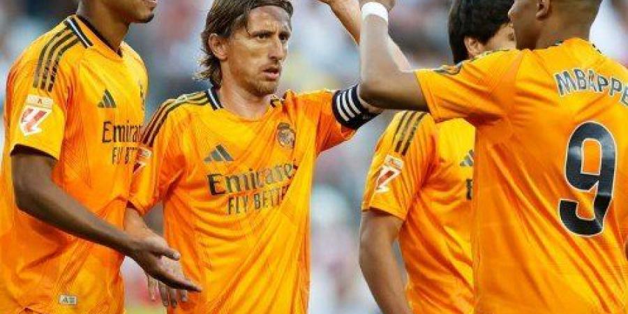 بثنائية
      نظيفة..
      ريال
      مدريد
      يهزم
      إشبيلية
      بالدوري
      الإسباني - تكنو بلس