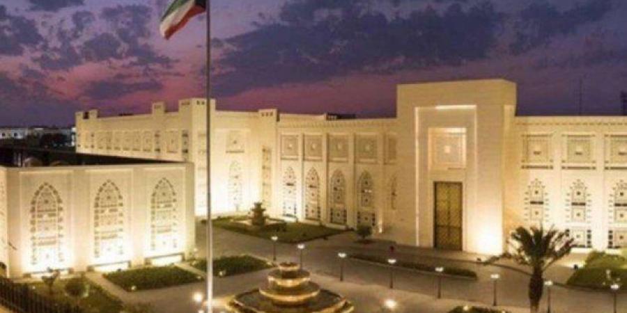 دولة
      الكويت
      تدين
      هجوما
      إرهابيا
      استهدف
      قاعدة
      عسكرية
      في
      العاصمة
      الصومالية
      مقديشو - تكنو بلس
