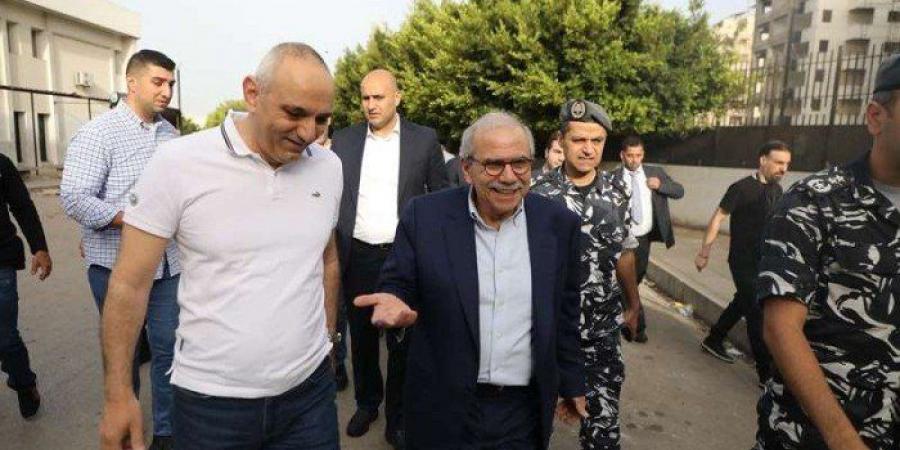 رئيس
      الحكومة
      اللبنانية
      يؤكد
      أهمية
      الدعم
      العربي
      لإعادة
      إعمار
      بلاده - تكنو بلس