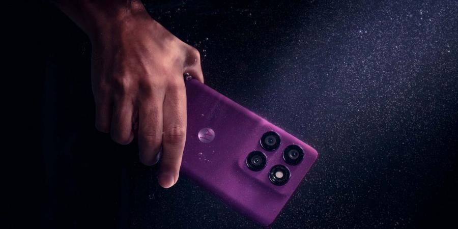 مراجعة
      شاملة
      لهاتف
      موتورولا
      Edge
      60
      Pro
      الجديد - تكنو بلس
