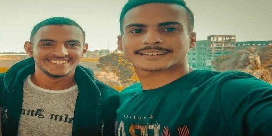 جمعتهما
      الصداقة
      ولم
      يفرقهما
      الموت..
      مصرع
      صديقين
      غرقًا
      بترعة
      الدهسة
      في
      قنا - تكنو بلس