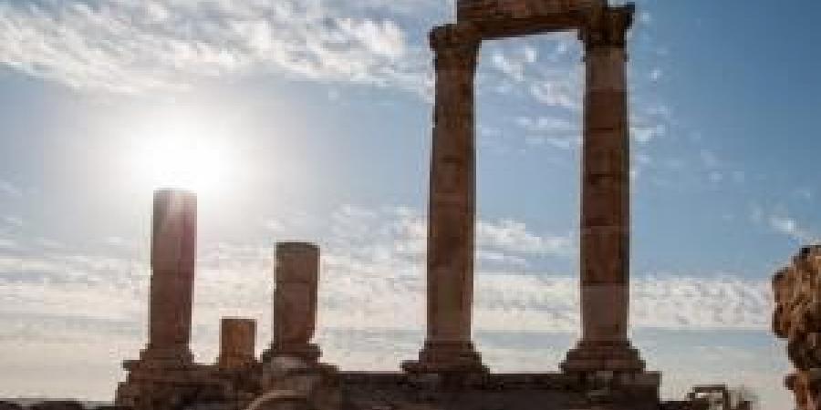 طقس
      معتدل
      الحرارة
      في
      أغلب
      المناطق
      اليوم
      وغدًا - تكنو بلس