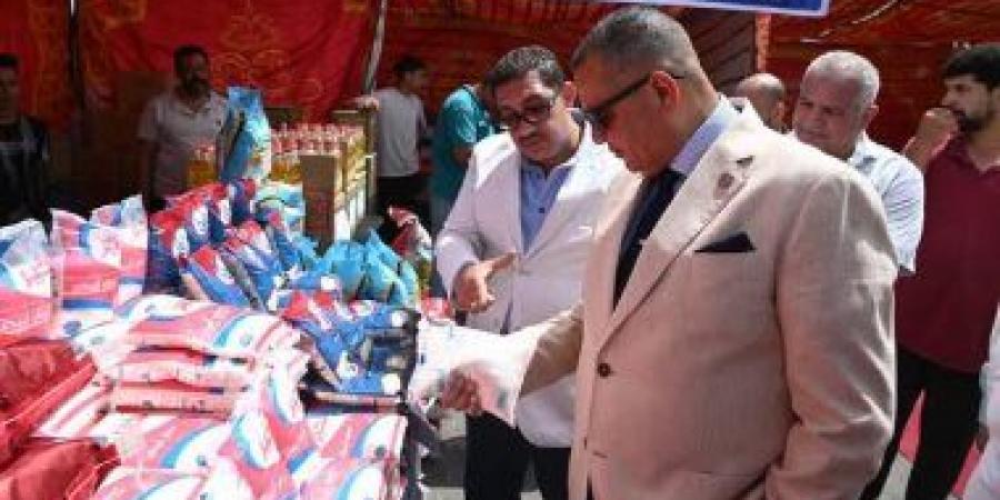 محافظ جنوب سيناء يفتتح سوق اليوم الواحد بشرم الشيخ بتخفيضات تصل 30%