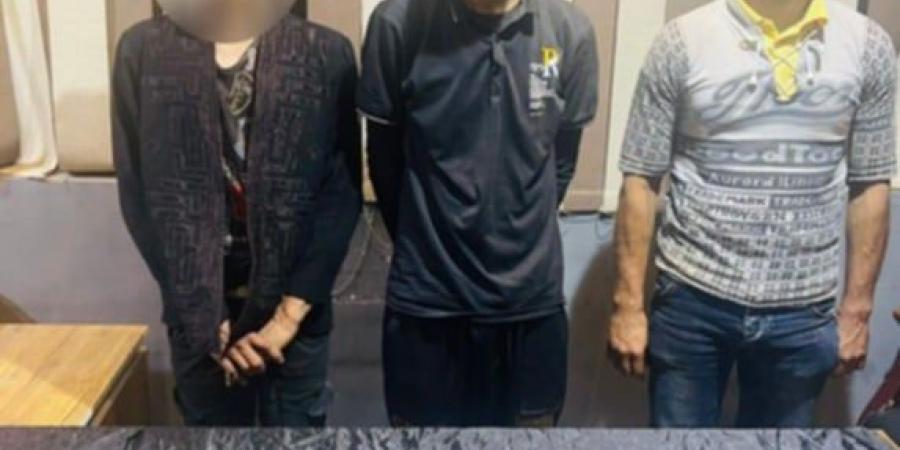الداخلية
تكشف
ملابسات
فيديو
متعاطيين
داخل
أتوبيس
نقل
جماعي
بالقليوبية - تكنو بلس