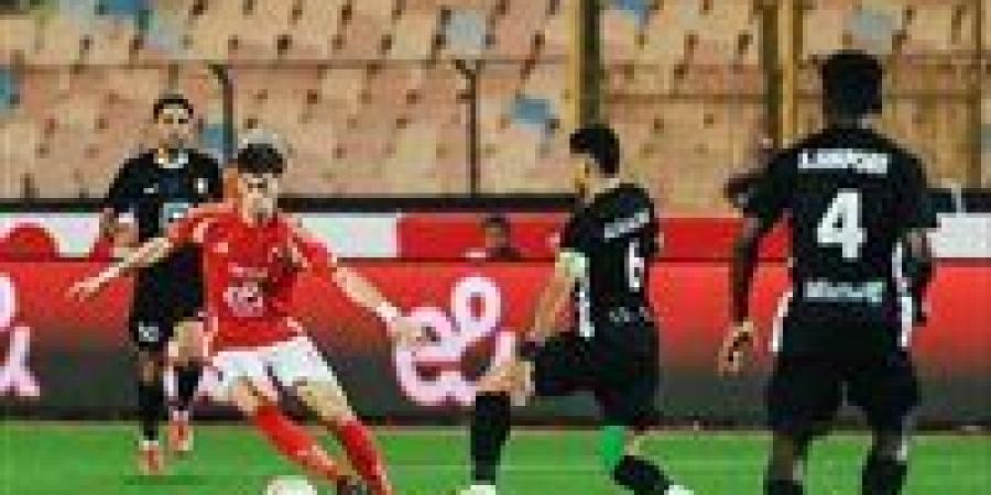 الأهلي
      يخوض
      ودية
      الجمعة
      استعدادًا
      لمواجهة
      فاركو
      في
      ليلة
      حسم
      الدوري - تكنو بلس