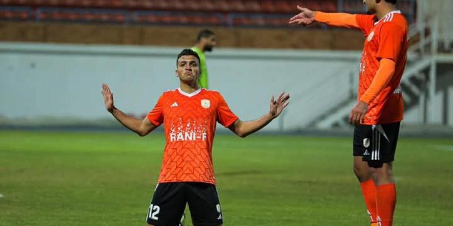فاركو
يطالب
الأهلي
بـ1.5
مليون
دولار
مقابل
ياسين
مرعي   - تكنو بلس