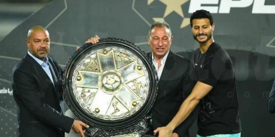 رسمياً..
الأهلي
بطلاً
للدوري
للمرة
45
في
تاريخه - تكنو بلس