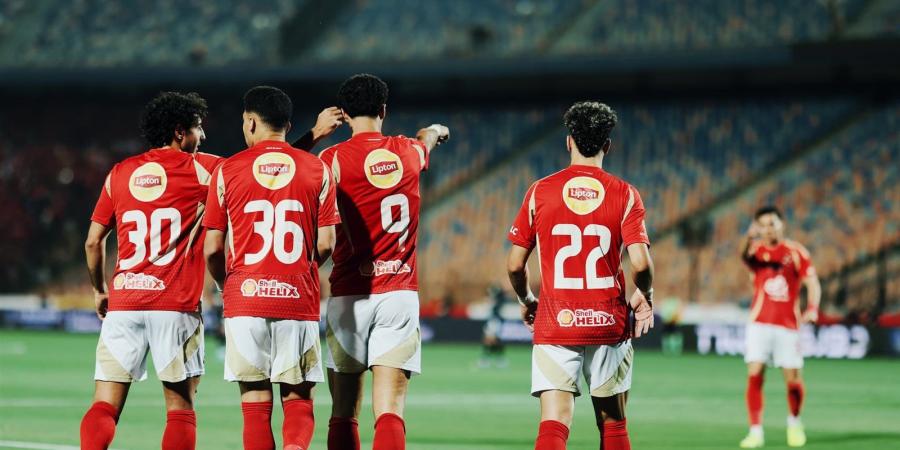 عاجل:
      الأهلي
      يفوز
      على
      فاركو
      بسداسية
      نظيفة
      ويتوج
      بطلاً
      للدوري
      المصري
      الممتاز
      للمرة
      الـ
      45
      تاريخيا - تكنو بلس