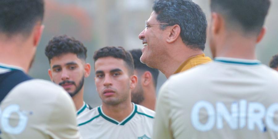 استعدادا
لمواجهة
فاركو|
تفاصيل
جلسة
الرمادي
مع
لاعبي
الزمالك - تكنو بلس