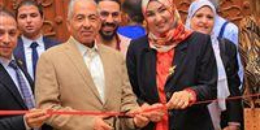 "حماة
      الوطن"
      يواصل
      دعمه
      للأسر
      الأولى
      بالرعاية
      بمعرض
      ملابس
      عيد
      الأضحى
      في
      شبرا
      الخيمة
      تحت
      شعار
      "فرحتك
      فرحتنا" - تكنو بلس