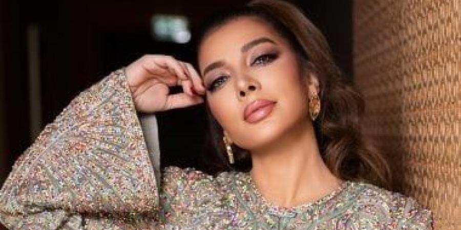 "كلام
فارغ"
تجمع
أصالة
وتامر
عاشور
ومنة
عدلي
القيعي - تكنو بلس
