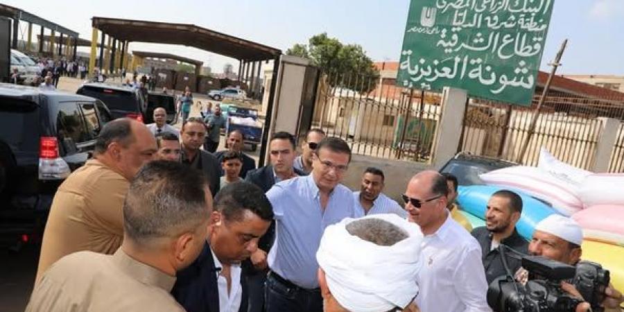 وزير
الزراعة يتابع أعمال
توريد
القمح
بشونة
العزيزية - تكنو بلس