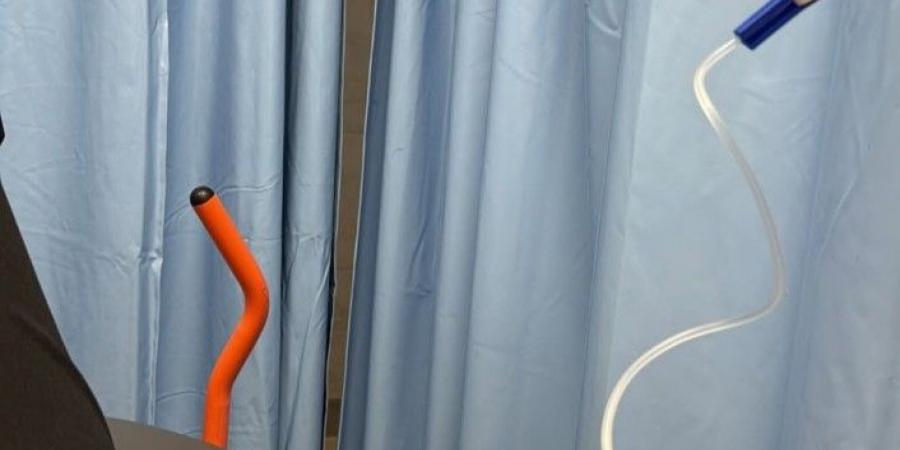 تعرض
      ابنة
      مفيدة
      شيحة
      لوعكة
      صحية
      ونقلها
      المستشفى..
      صورة - تكنو بلس