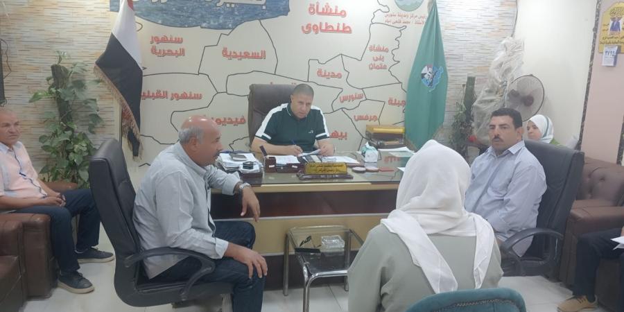 نائب
محافظ
الفيوم
..
يعقد
لقاءً
لخدمة
المواطنين
بمدينة
أبشواي - تكنو بلس