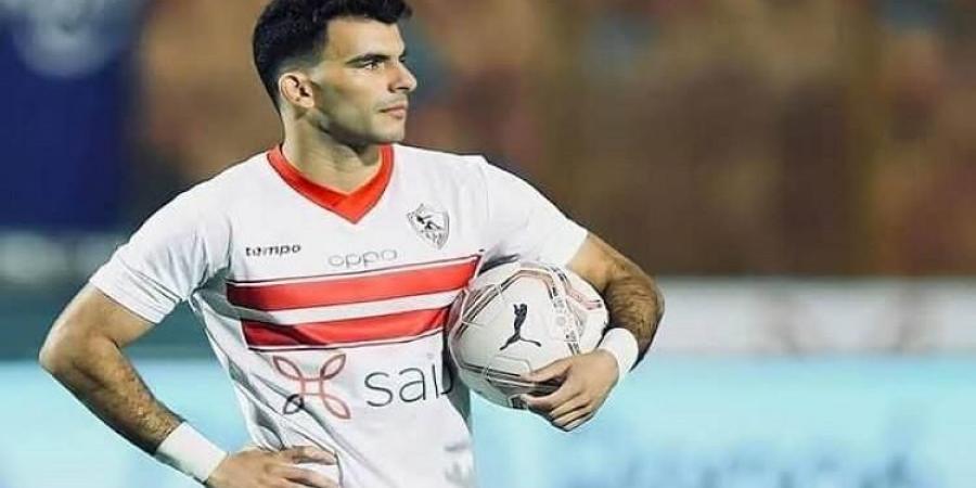 أيمن
الرمادي
يحسم
مشاركة
زيزو
أمام
بيراميدز
في
نهائي
كأس
مصر - تكنو بلس