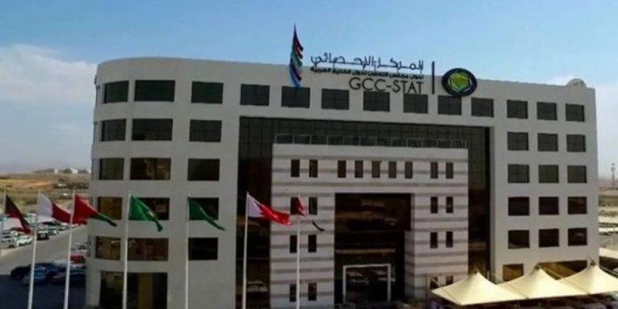 أرقام
      وحقائق..
      4.2
      تريليون
      دولار
      القيمة
      السوقية
      لأسواق
      المال
      الخليجية
      بنهاية
      2024
      رغم
      تراجع
      سنوي - تكنو بلس