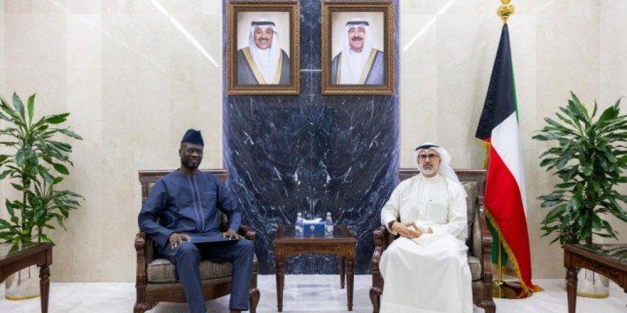 الكويت..
      نائب
      وزير
      الخارجية
      يستقبل
      السفير
      السنغالي
      لدى
      البلاد
      بمناسبة
      انتهاء
      فترة
      عمله - تكنو بلس