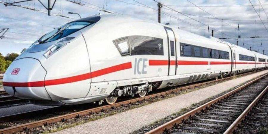 معلومات
      الوزراء
      يسلط
      الضوء
      على
      قصة
      أول
      سائقة
      للقطار
      الكهربائي
      الخفيف
      LRT
      في
      مصر - تكنو بلس