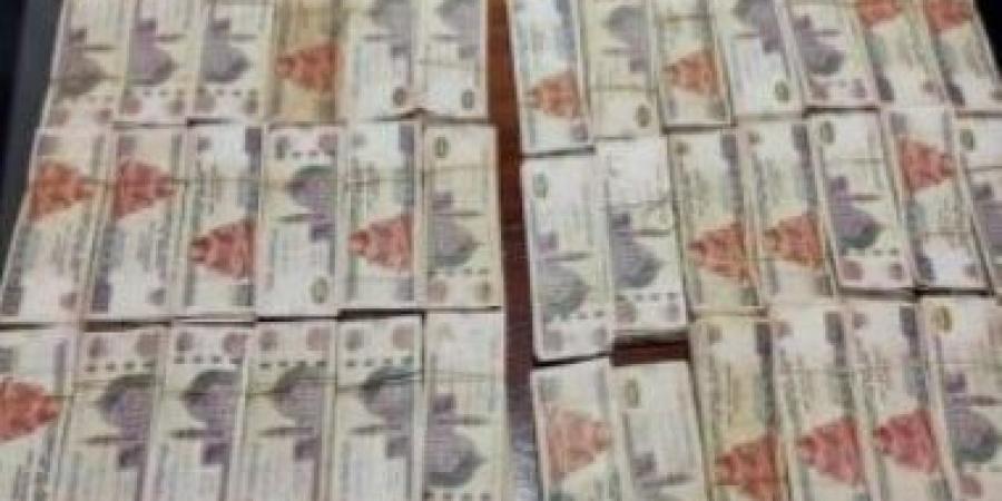 ضبط قضايا اتجار فى النقد الأجنبى بقيمة 9 ملايين جنيه