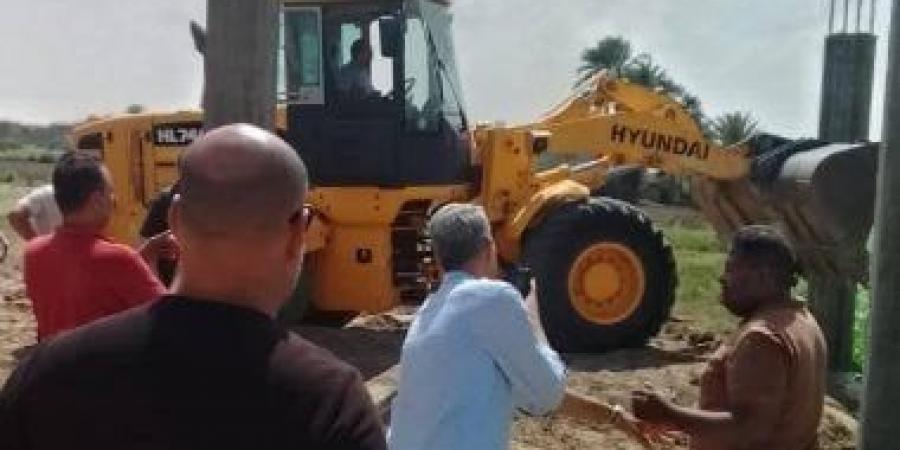 تنفذ إزالة فورية لتعديات على أرض زراعية ضمن مبادرة "احمي أرضك" بالإسماعيلية